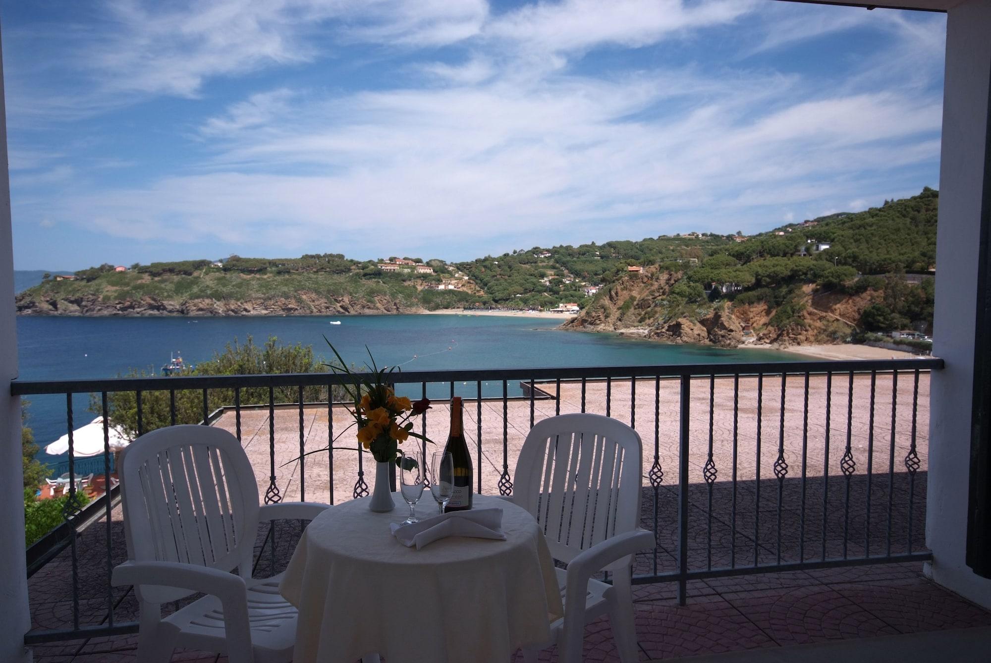 Hotel Dino Capoliveri  Exterior photo